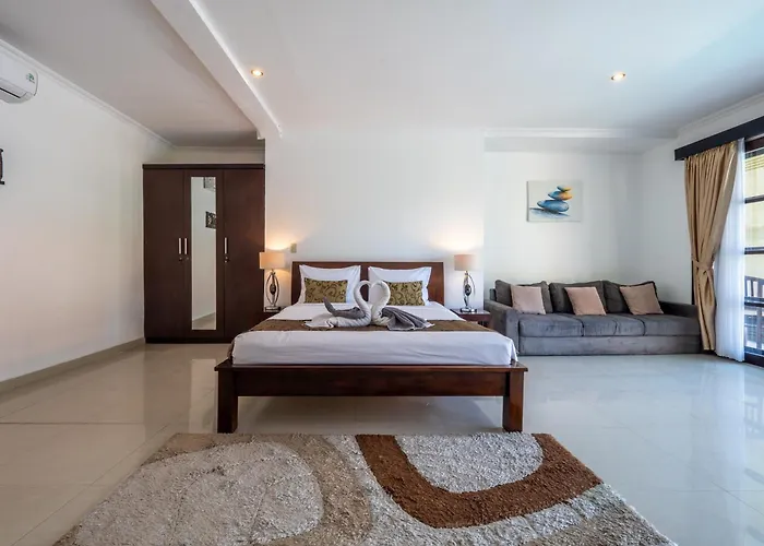 Villa Cometa Luxury By Adam Jyota Management