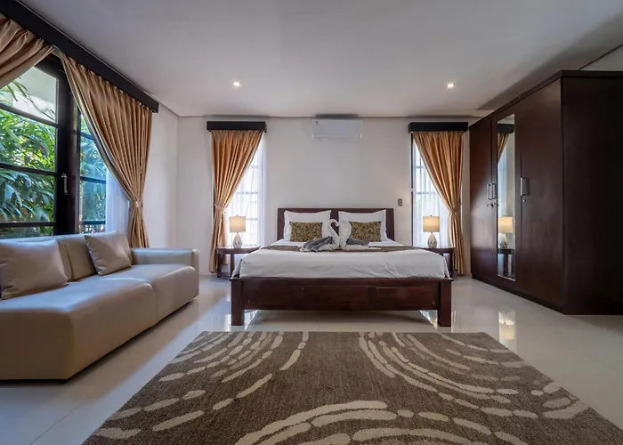 Villa Cometa Luxury By Adam Jyota Management *