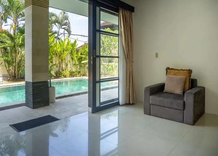 Villa Cometa Luxury By Adam Jyota Management
